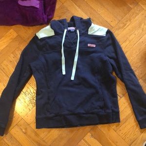 vineyard vines hoodie
